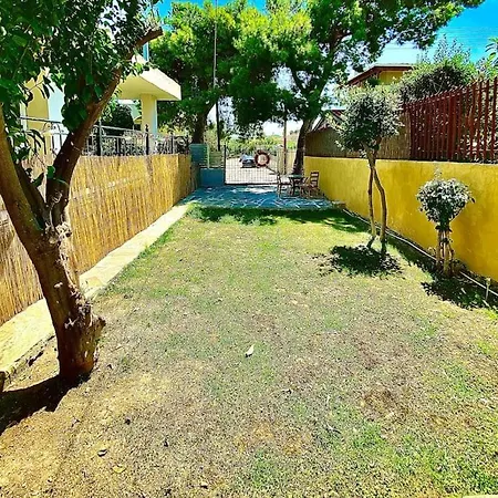 Marinakis Airbnb Dom wakacyjny *